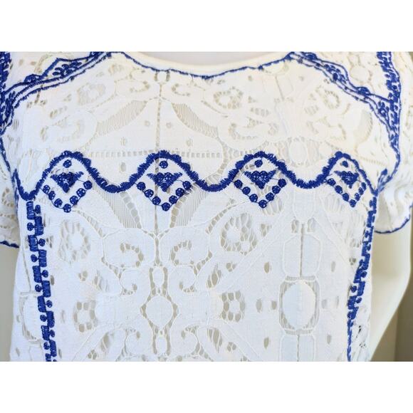 Market & Spruce Lace Overlay Short Sleeve Top Medium White Blue Boho Embroidered - Picture 3 of 10